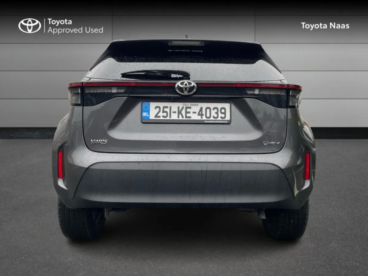 Toyota Yaris Cross YARIS CROSS L-SPORT MONO - Image 4