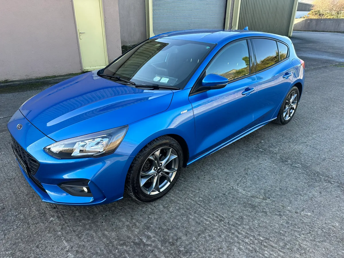 201 Ford Focus 1.5 ST LINE - Image 3