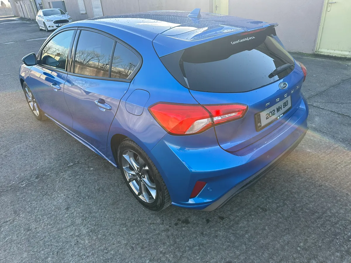 201 Ford Focus 1.5 ST LINE - Image 4