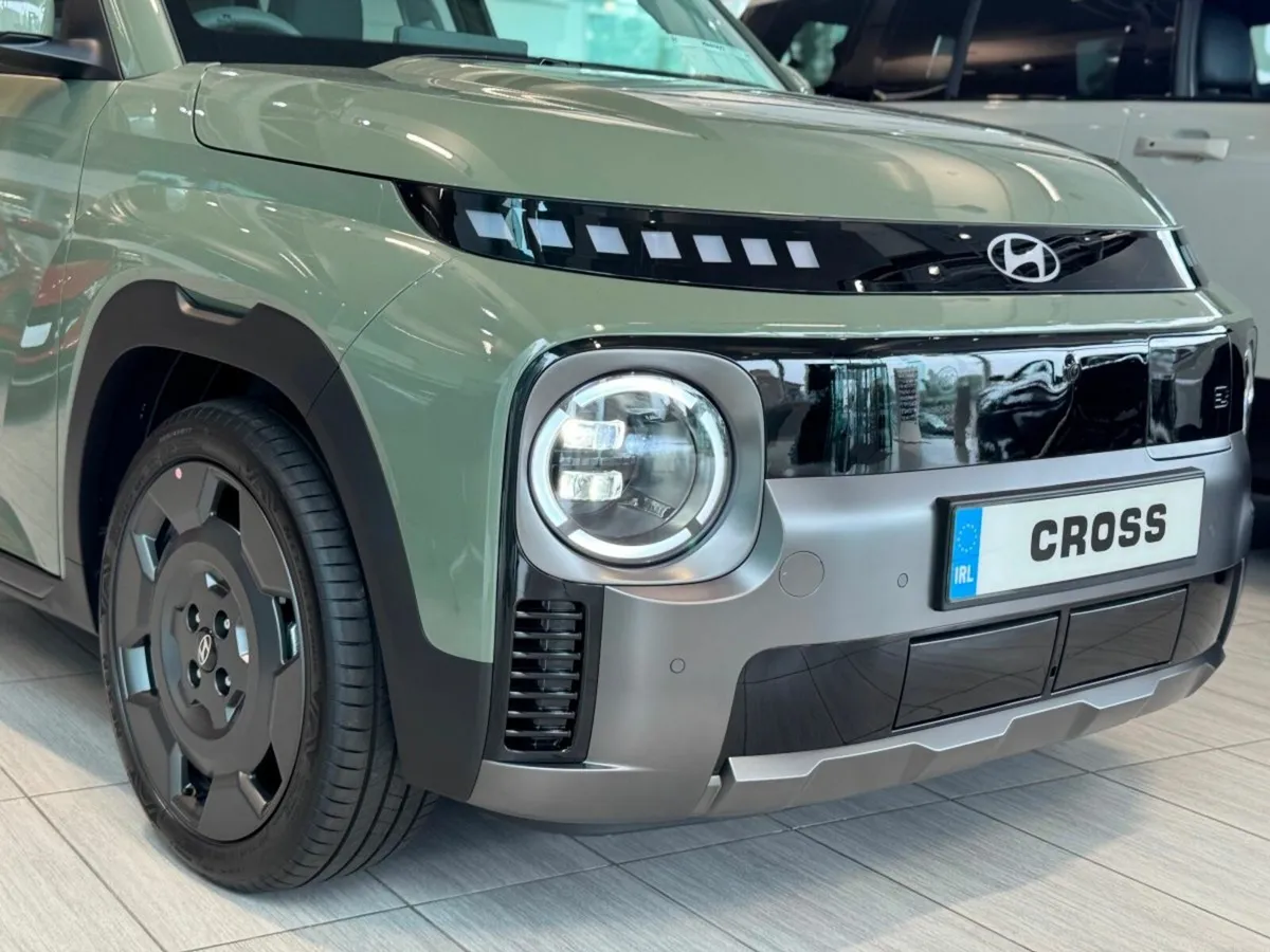 Hyundai INSTER Inster Cross 49Kwh - Image 3
