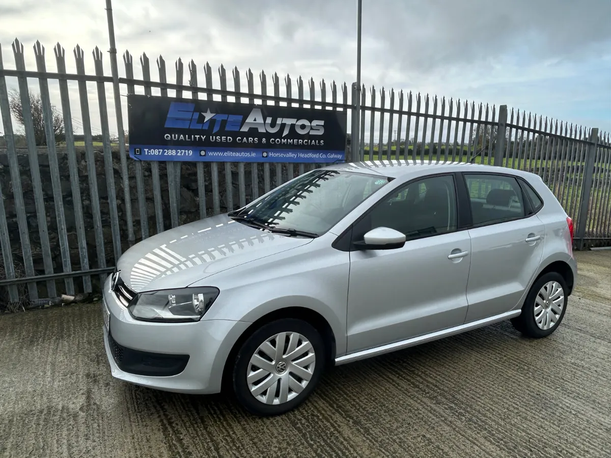Volkswagen Polo DSG Automatic 2014 - Image 2