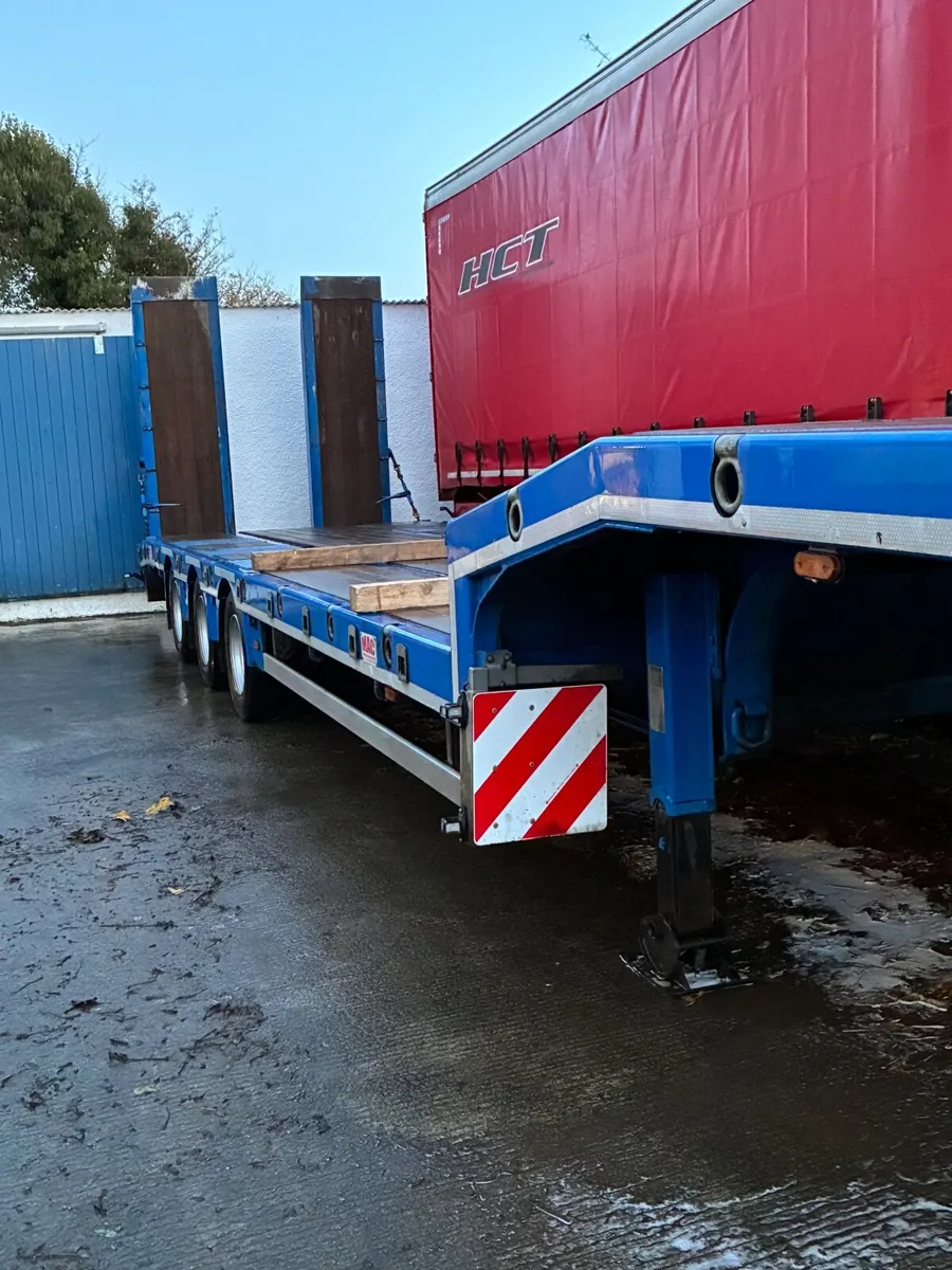 Low loader - Image 3