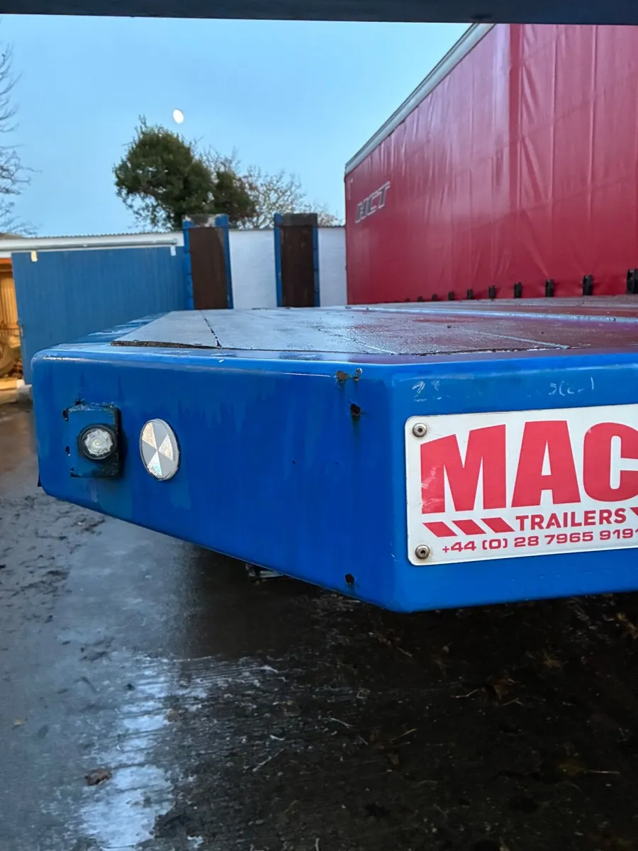 Low loader - Image 4