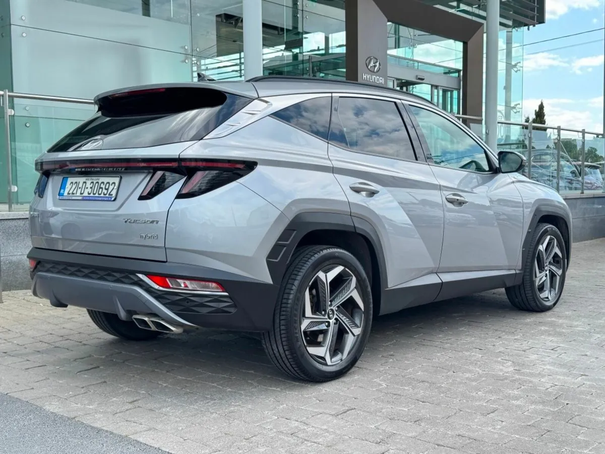 Hyundai Tucson 2WD Executive Plus HEV Auto - Image 4