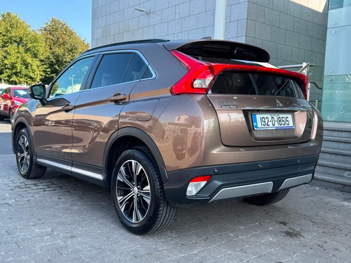 Mitsubishi Eclipse Cross 1.5 Petrol 6MT Intense 2W - Image 4