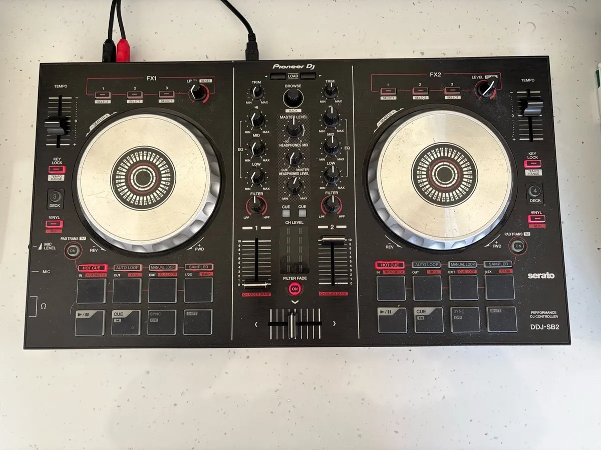 Pioneer DDJ SB2 - Image 1