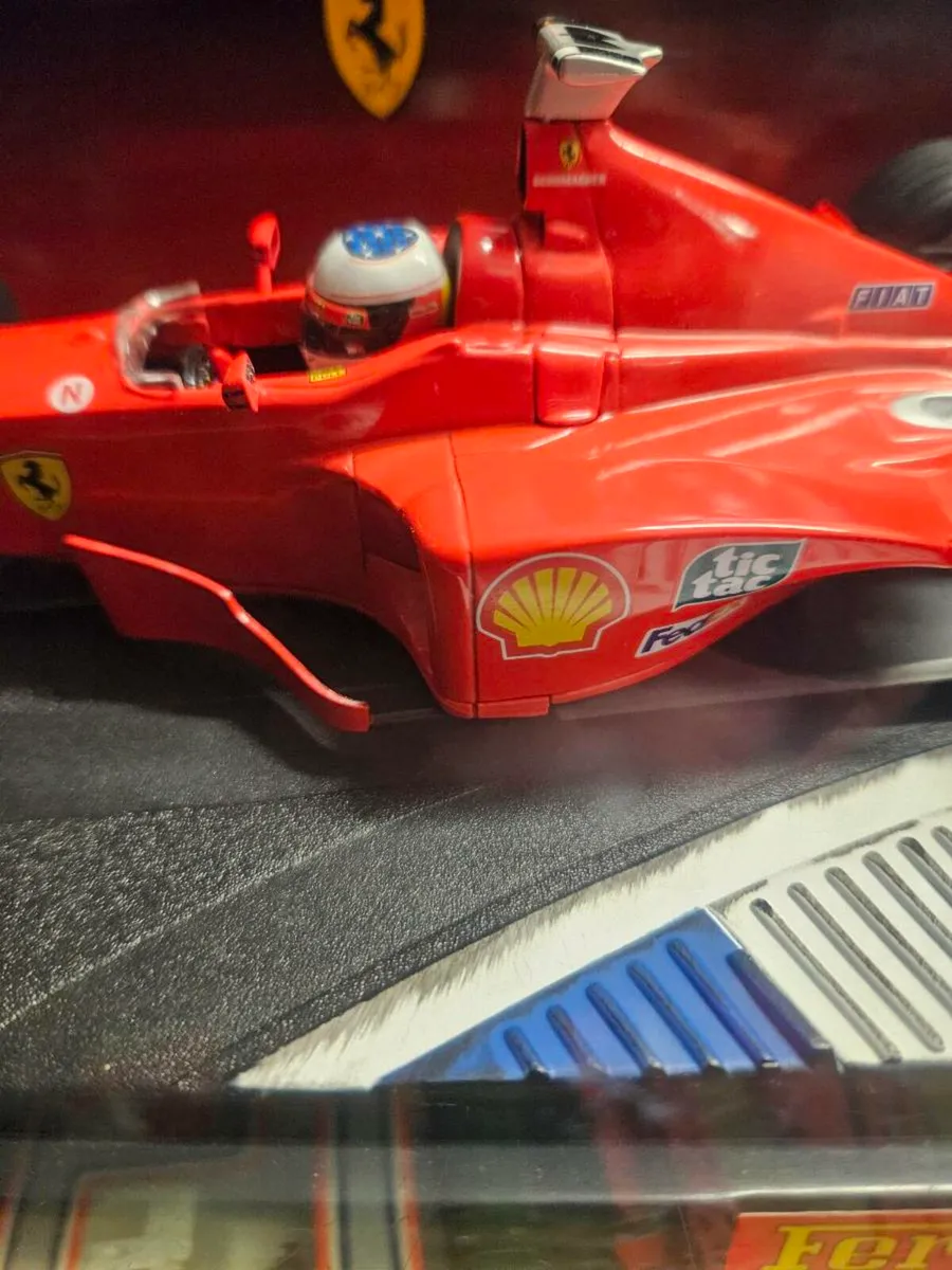 Corgi Hotwheels Formula 1 Michael Schumacher - Image 4