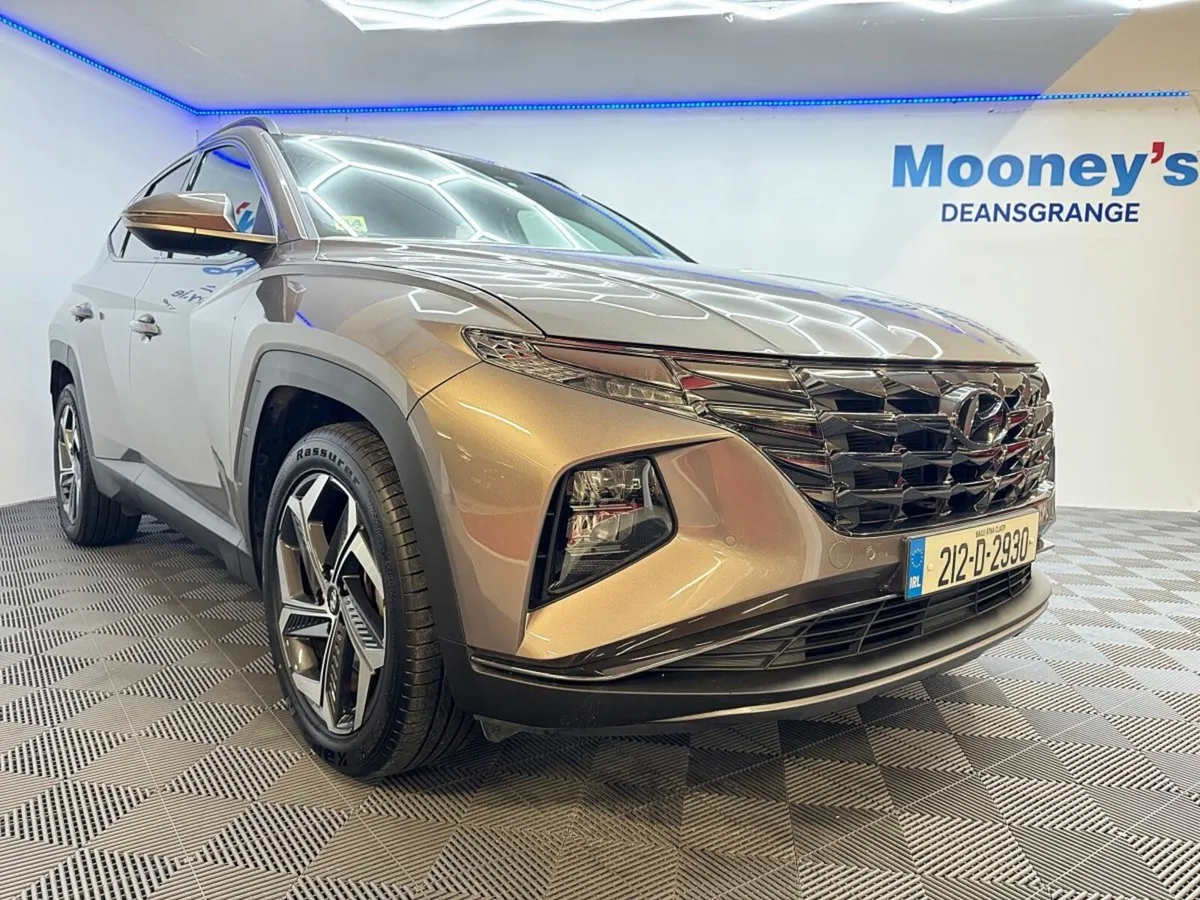 Hyundai Tucson 2WD Executive Plus HEV Auto, Low Mi - Image 1