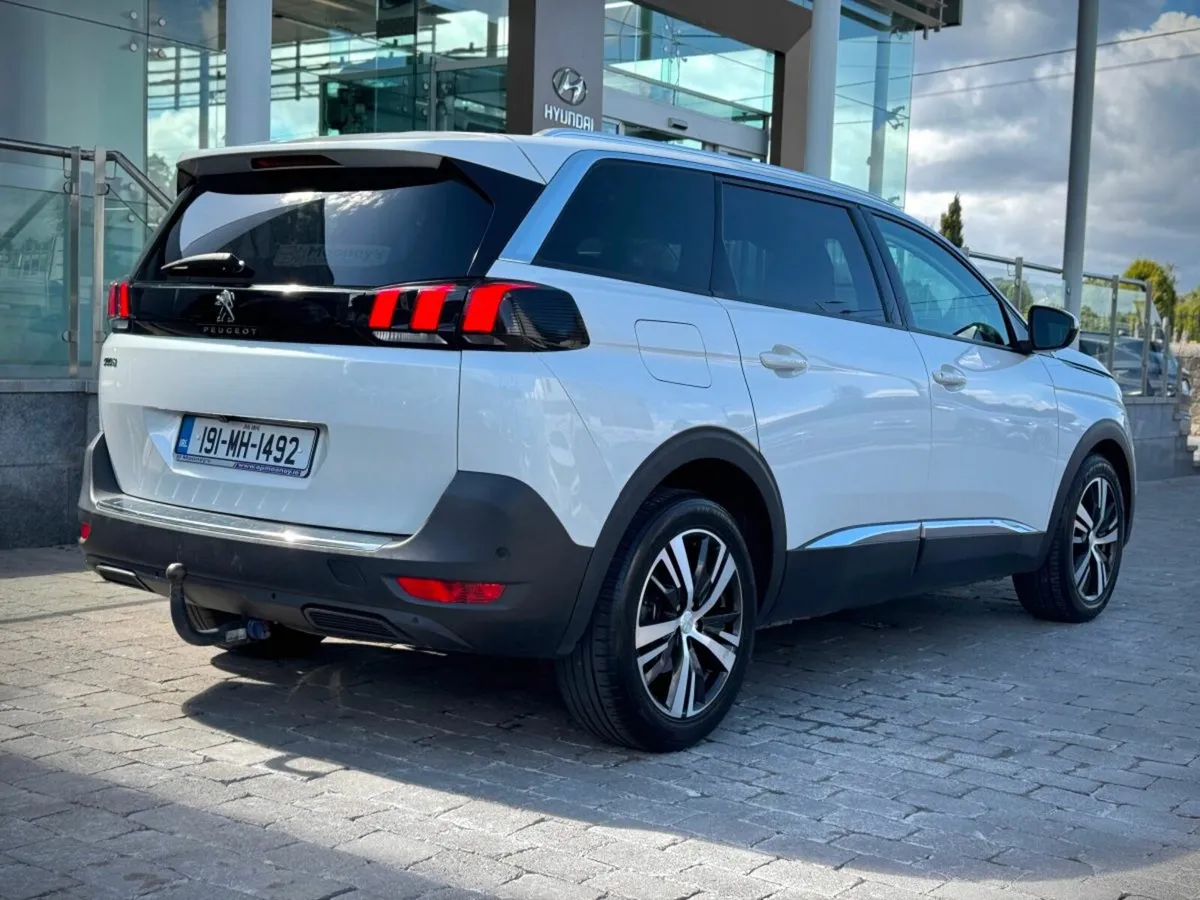 Peugeot 5008 Allure 1.2 130 6.2 4DR - Image 4