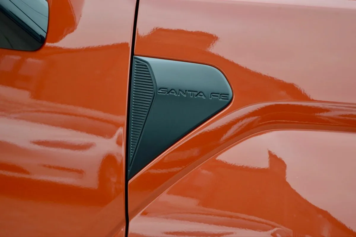 Hyundai Santa Fe 1.6 PHEV 4WD Calligraphy DEMO SAL - Image 4