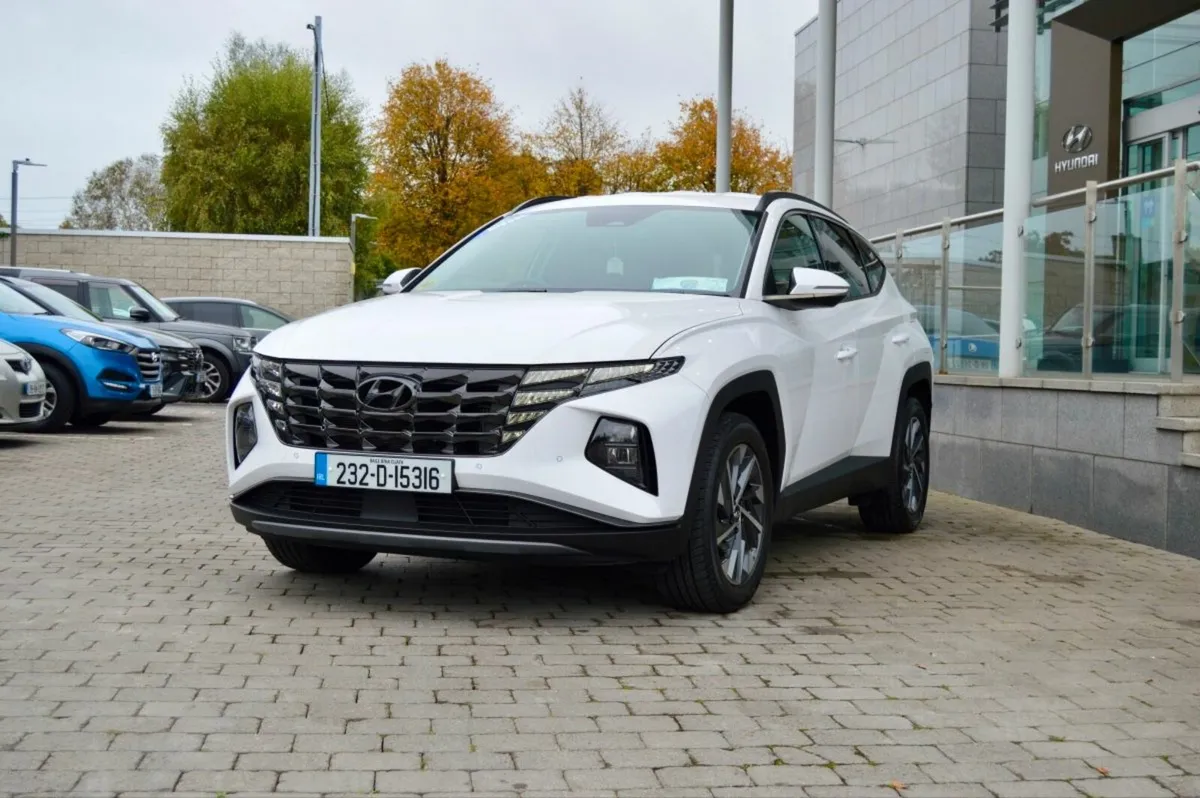 Hyundai Tucson 2WD Executive Plus, High Spec, Leat - Image 1