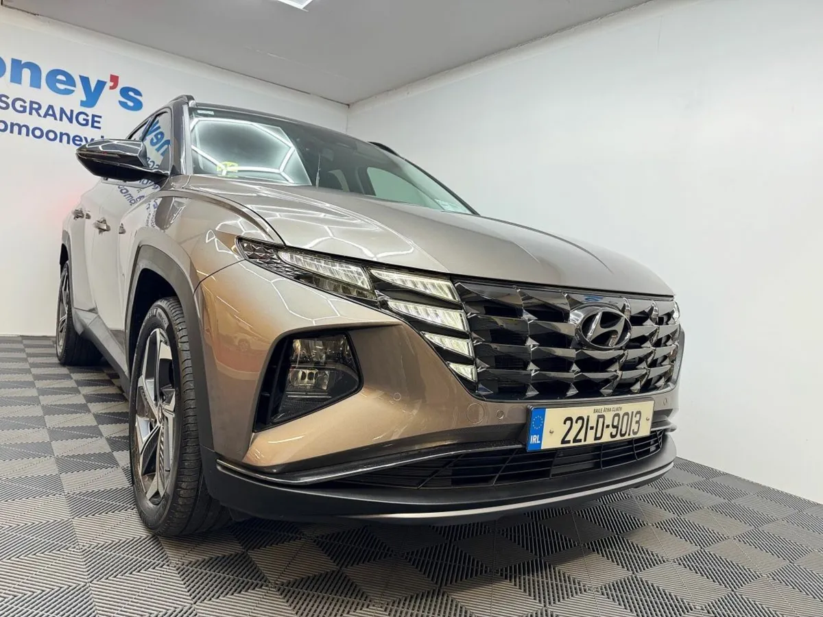 Hyundai Tucson 2WD Executive Plus HEV Auto, Low Mi - Image 4