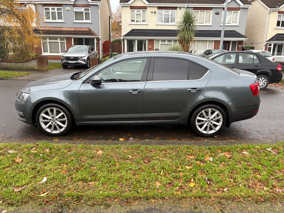 Skoda Octavia 2017, TAX & Test - Image 4