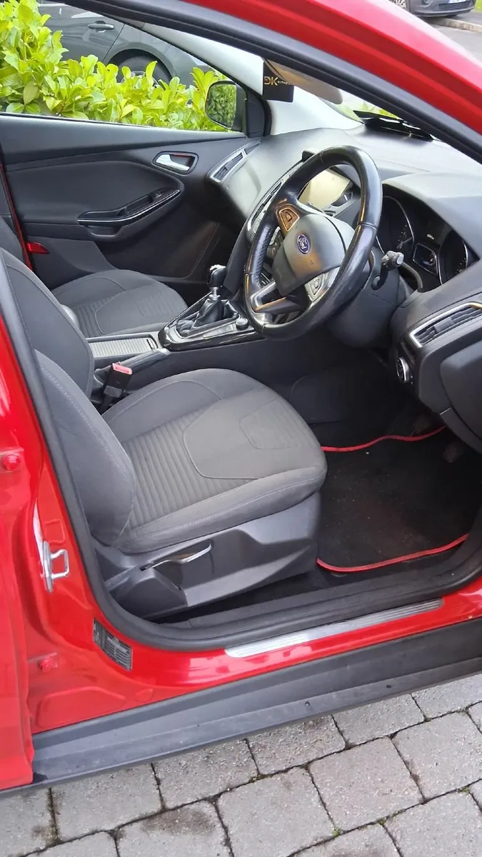 Ford Focus Titanium 2015 - Image 4