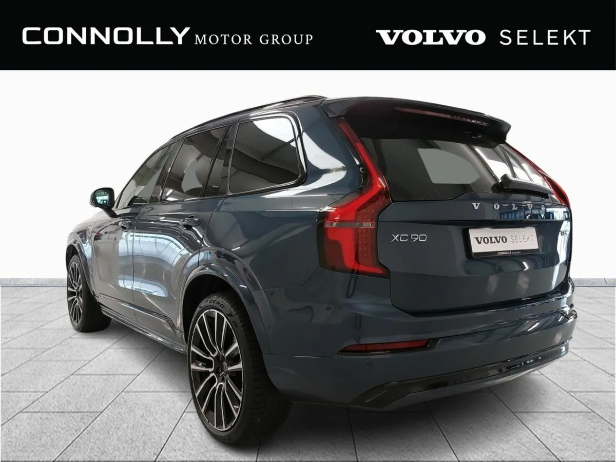 Volvo XC90 T8 PHEV AWD Ultra Dark €869pm - Image 4