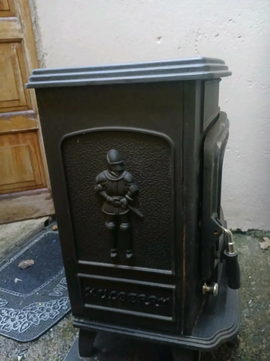 MULBERRY STOVE - Image 1