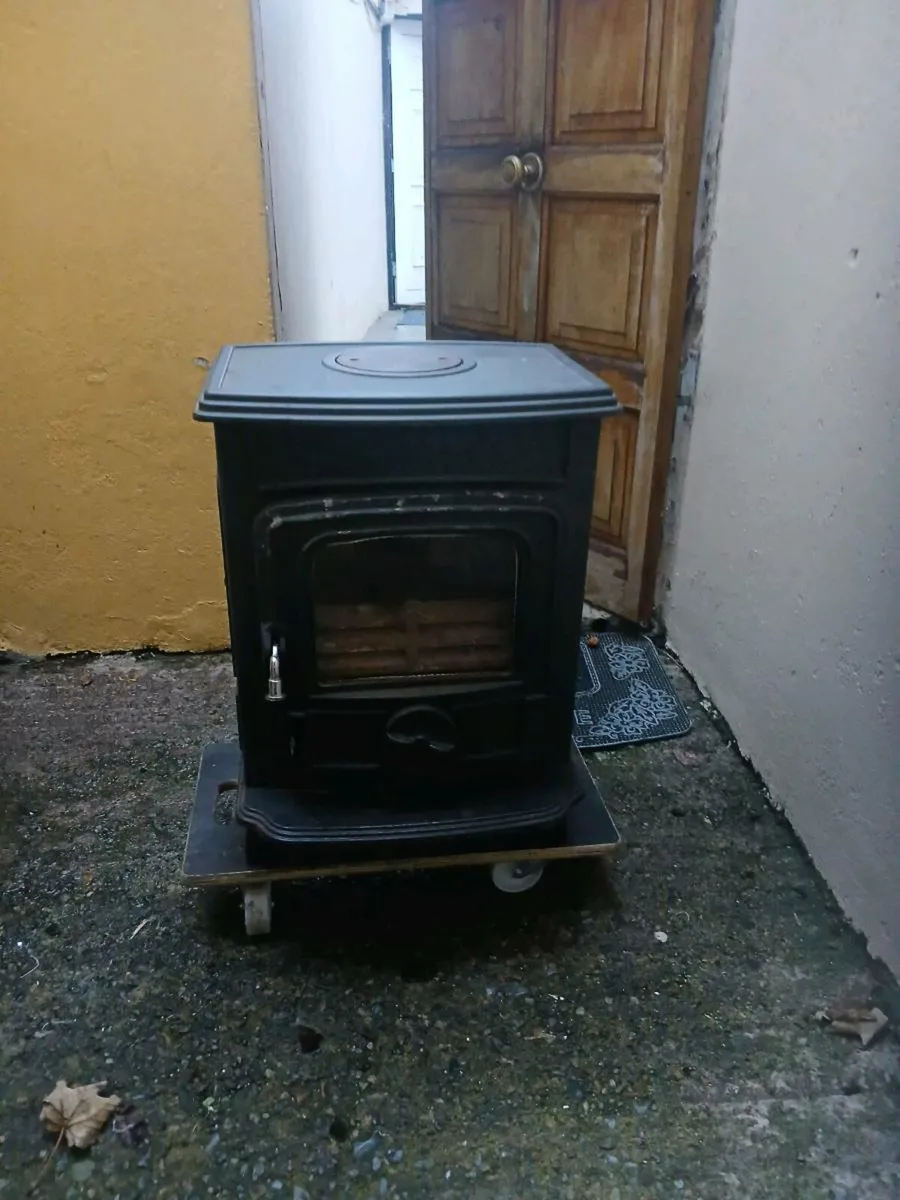 MULBERRY STOVE - Image 2