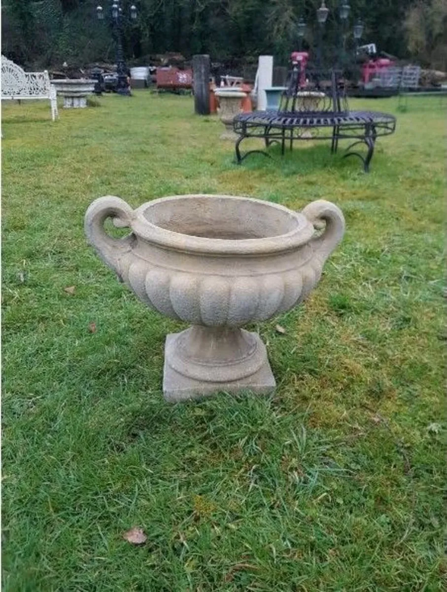 Victorian Urn EG009 - Image 1