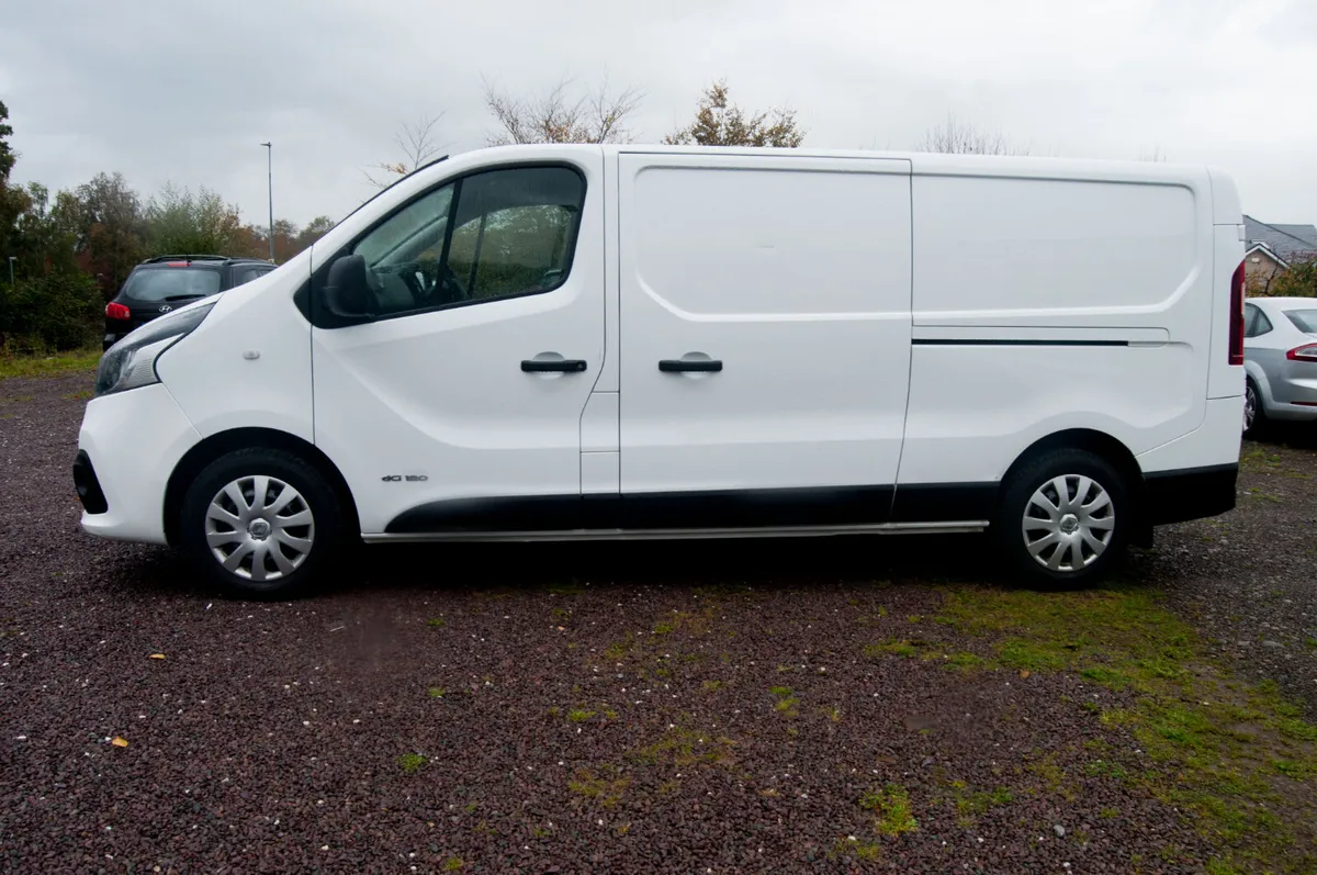 Renault Traffic 2017 Van Diesel - Image 4