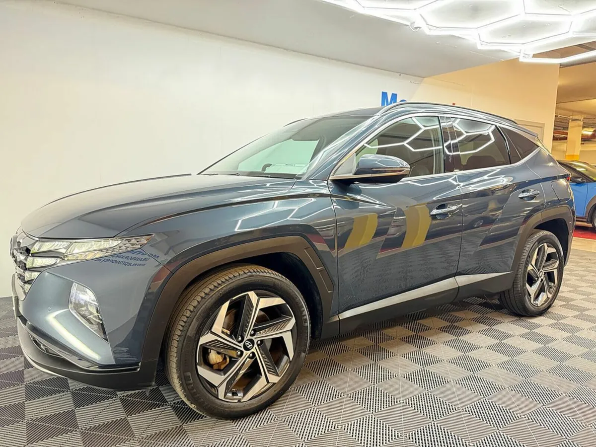 Hyundai Tucson 2WD Executive Plus HEV STG Auto. On - Image 4