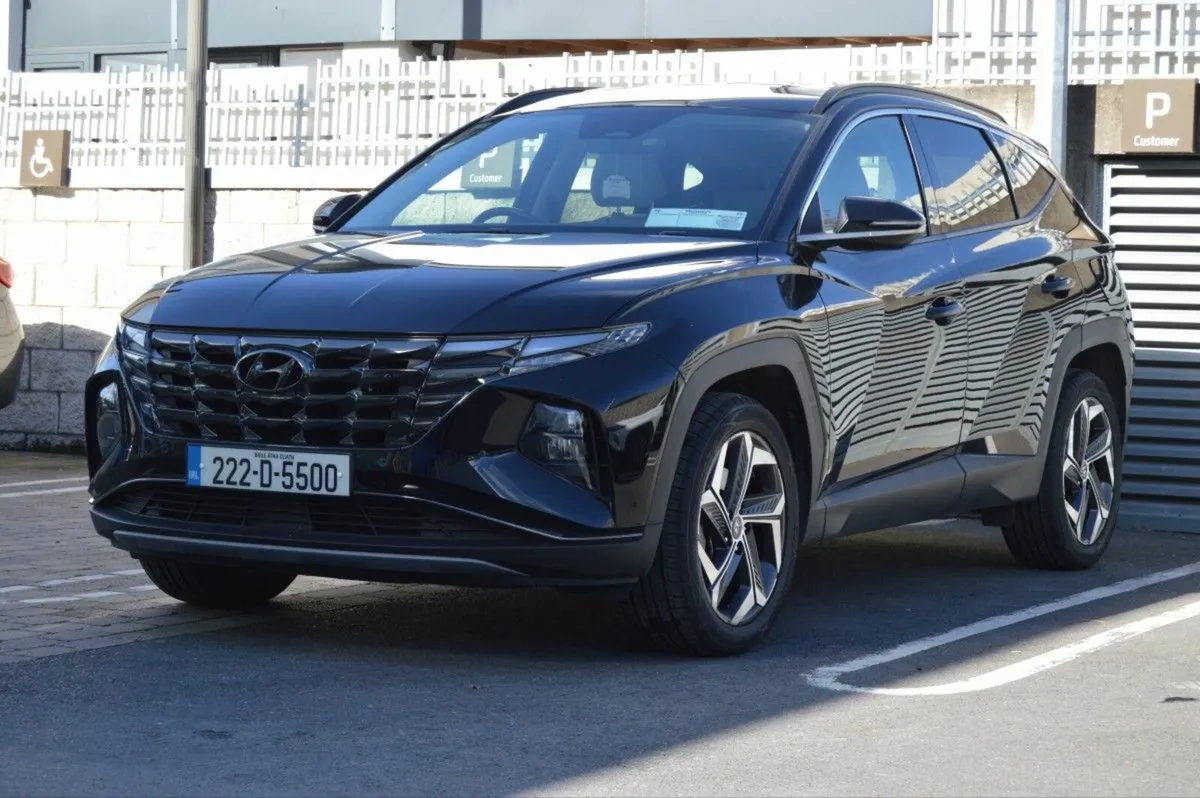 Hyundai Tucson 2WD Executive Plus HEV Auto - Image 3