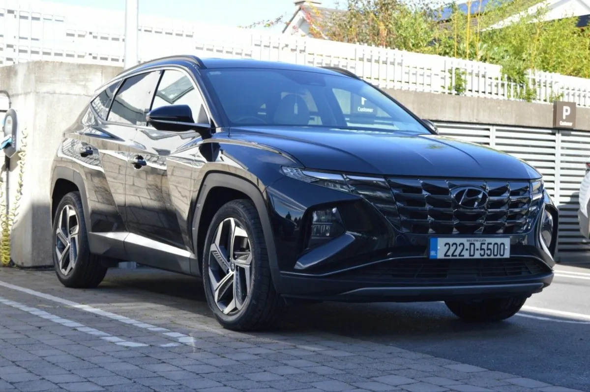 Hyundai Tucson 2WD Executive Plus HEV Auto - Image 4