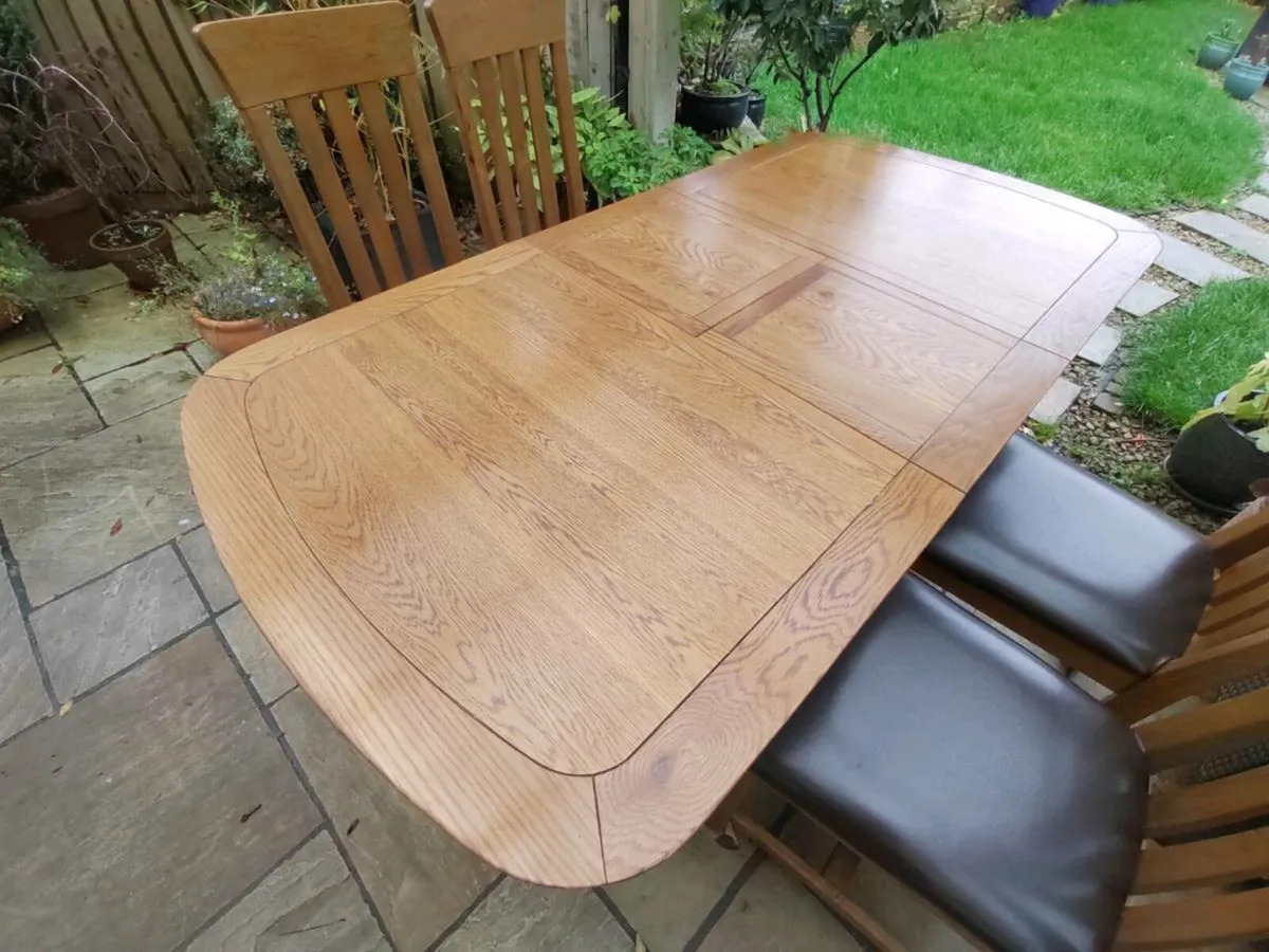 Kitchen dining table - Image 1