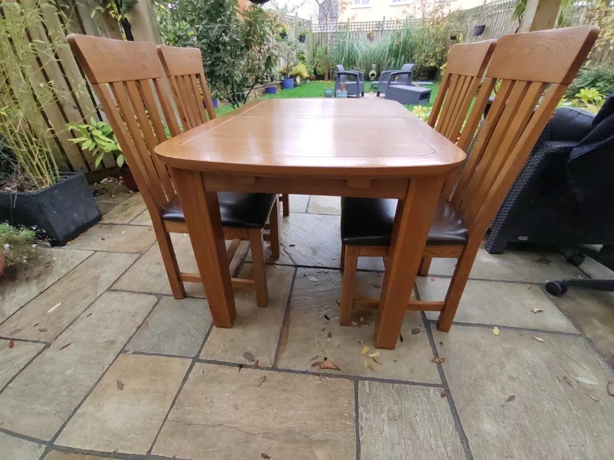 Kitchen dining table - Image 2