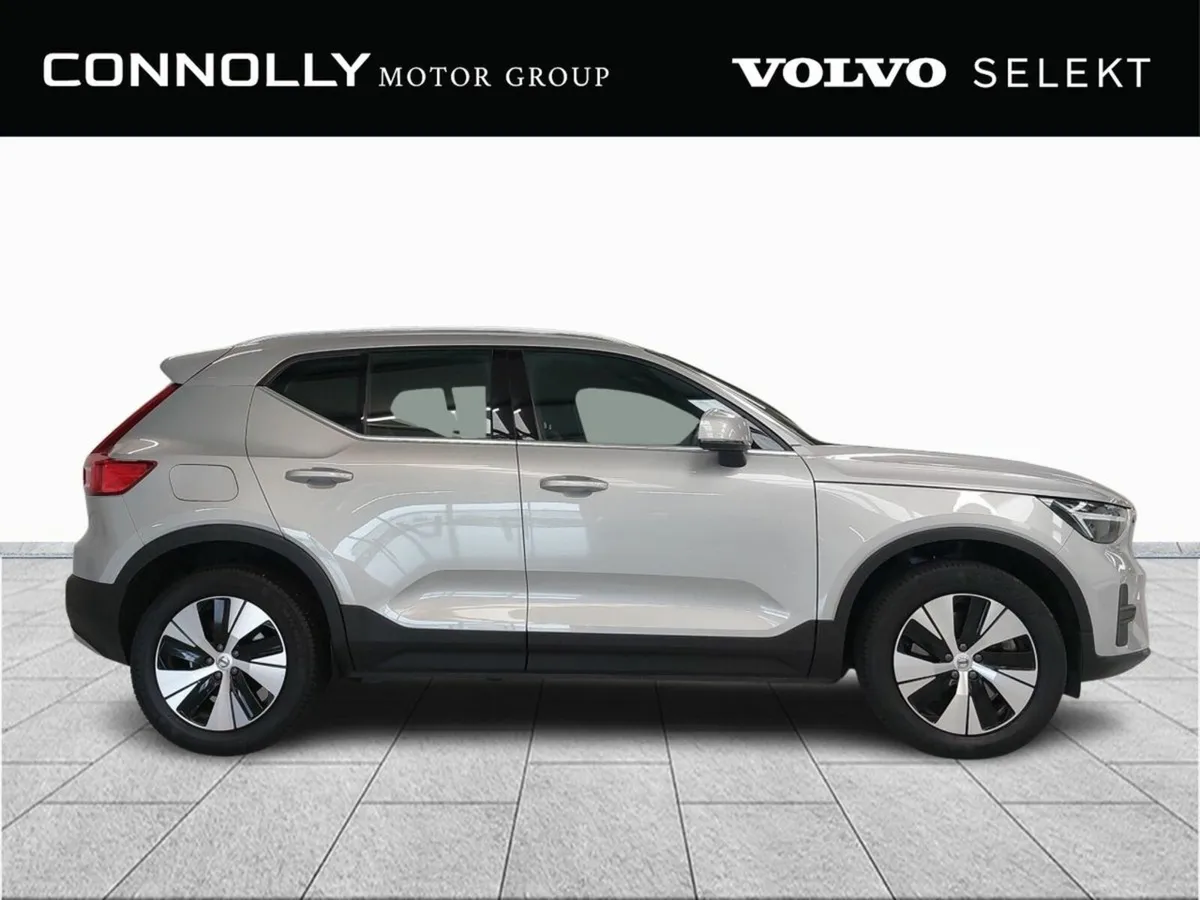 Volvo XC40 Core T4 PHEV Auto €421pm - Image 4
