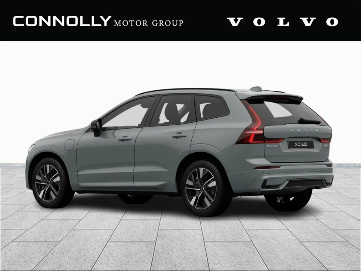 Volvo XC60 T6 Plus Dark €732pm - Image 4