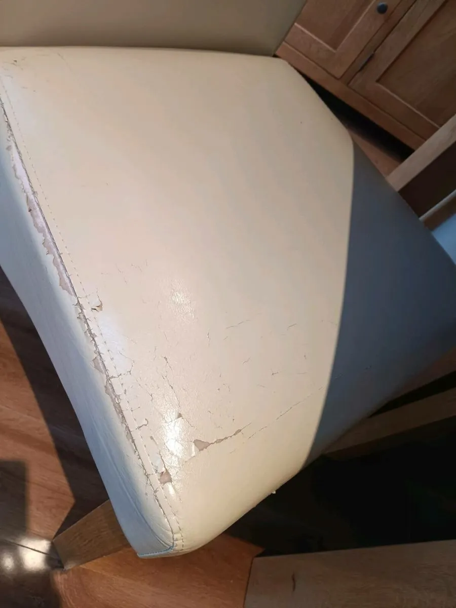 REDUCED Oak Table with Free Chairs - Image 4