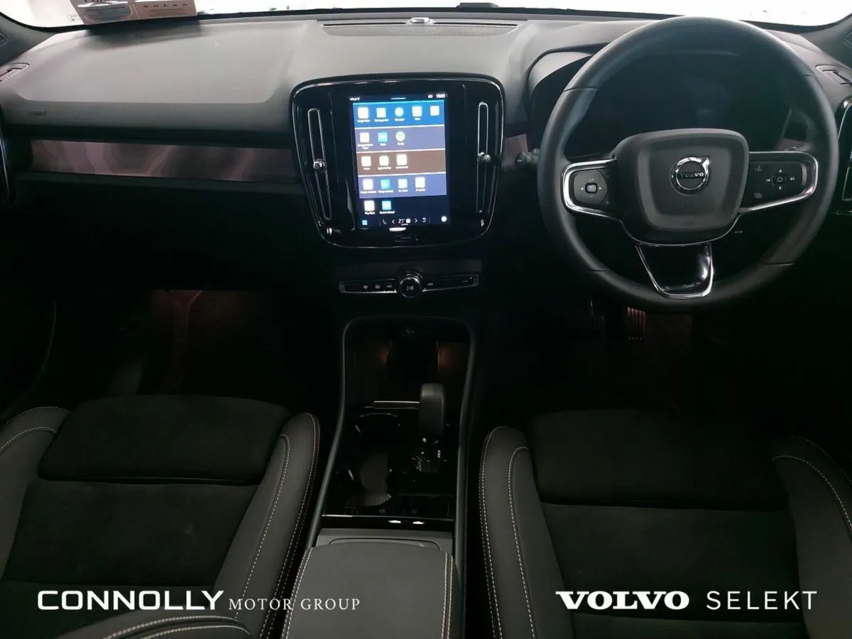 Volvo XC40 BEV 238hp RWD Plus €401pm - Image 4
