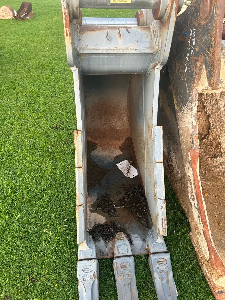 Super 18inch Strickland 80mm pin digging bucket - Image 4