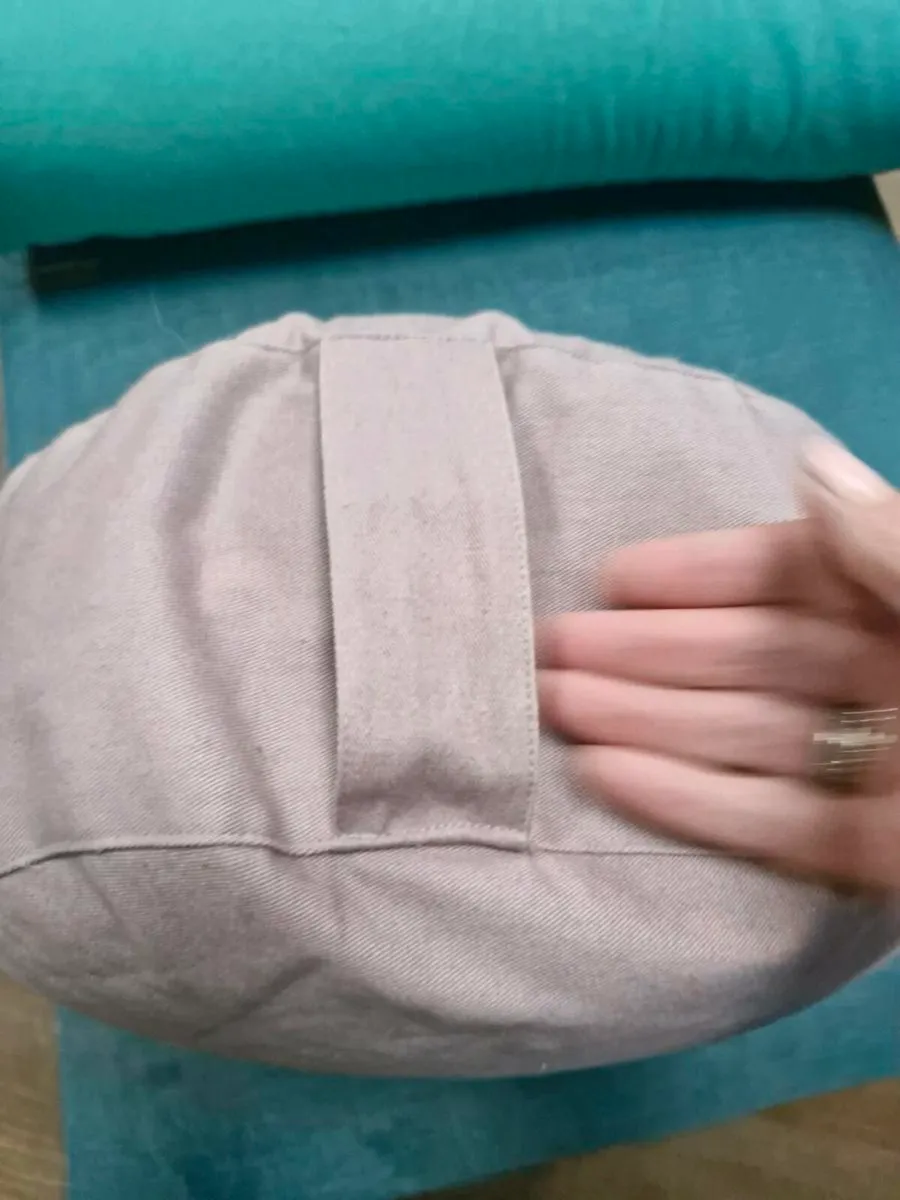 Meditation/ Yoga cushion - Image 2
