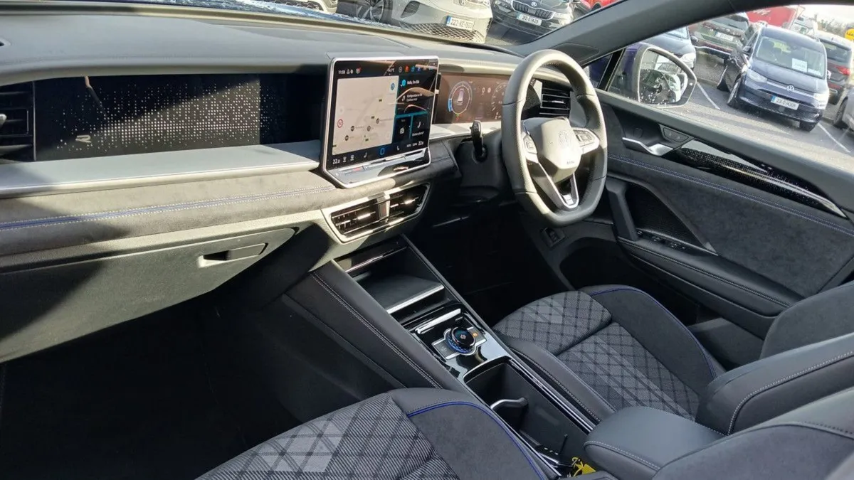 Volkswagen Tayron R-line 75 2.0 TDI 150HP  7 Seat - Image 3