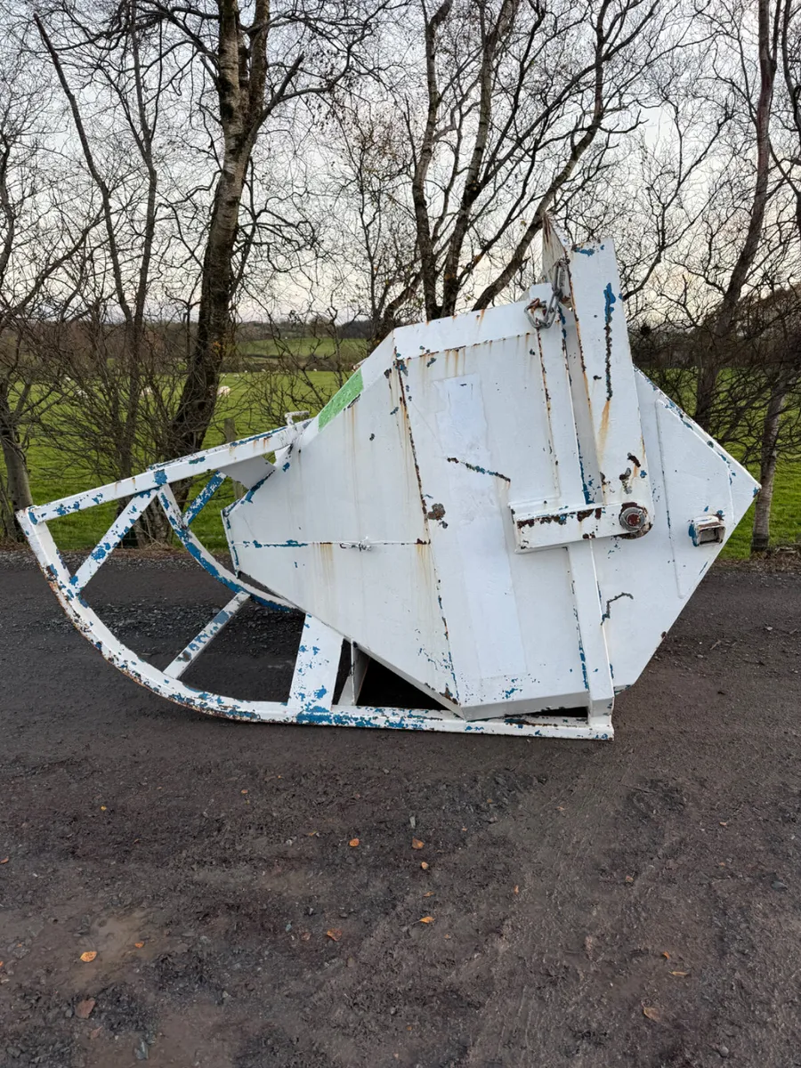 Concrete Skip Hopper - Image 2