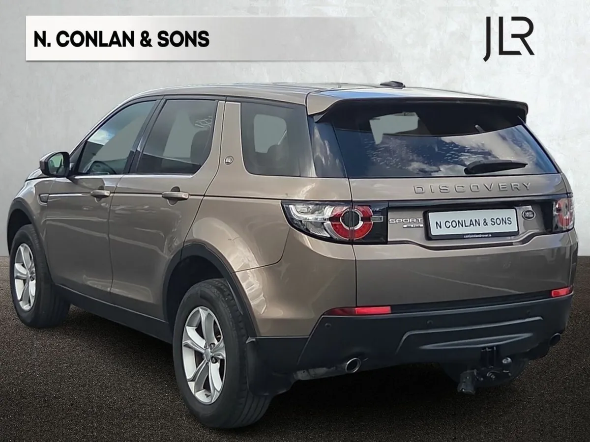 Land Rover Discovery Sport 2.0D SE 7 SEATER *LOW M - Image 2