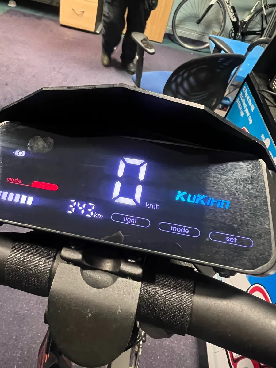 Kukirin (Kugoo) G2 electric scooter (2025 upgrade) - Image 2