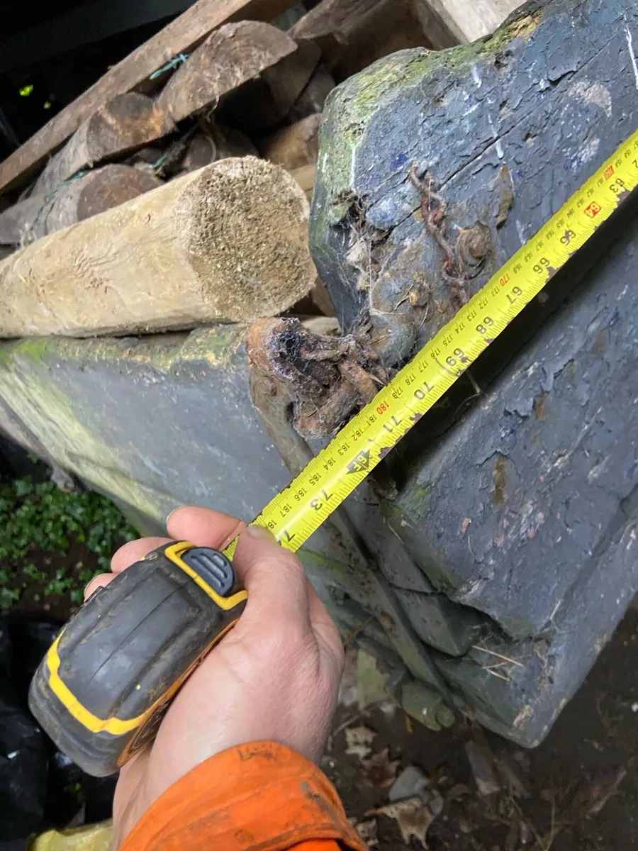 Vintage farm machinery - Image 3