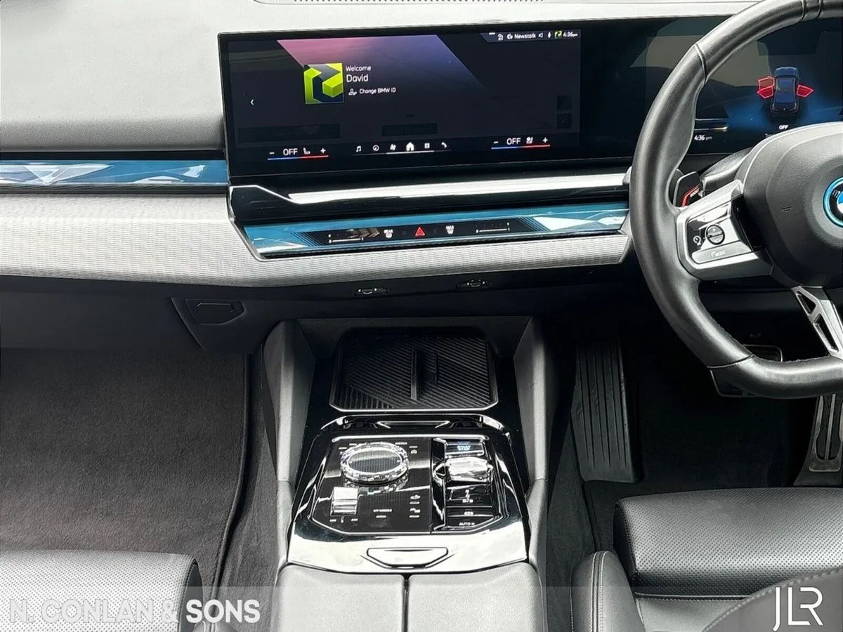 BMW i5 EDRIVE40 M SPORT PRO - Image 4