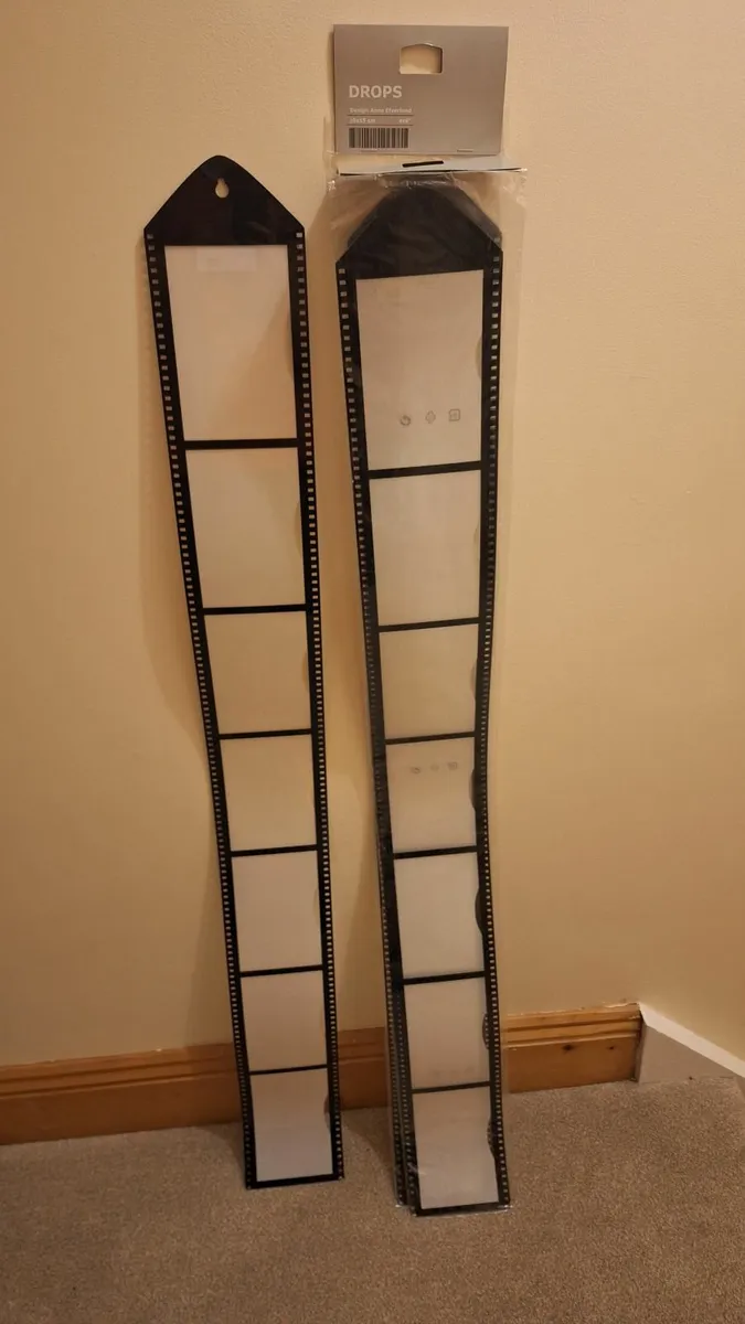 2 x filmstrip photo frames for 7 photos 4x6", New - Image 1