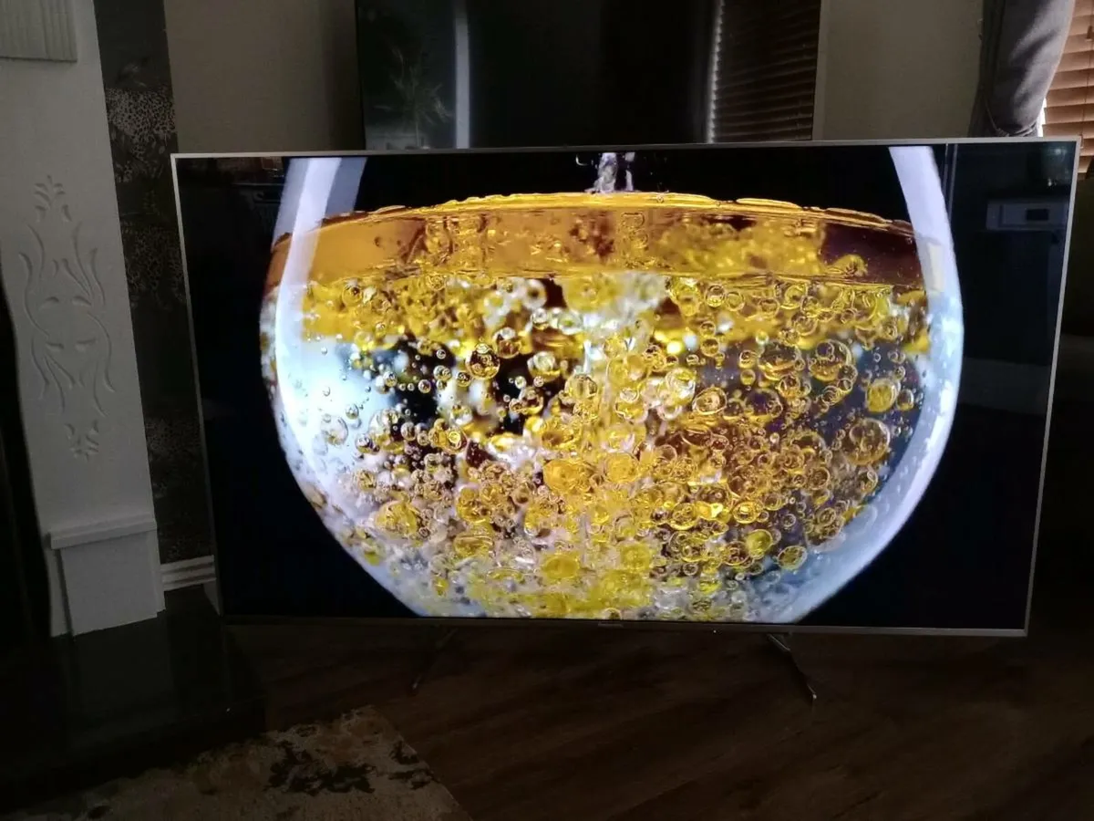 Panasonic 58" 4k UHD smart TV TX-58EX7003 - Image 2