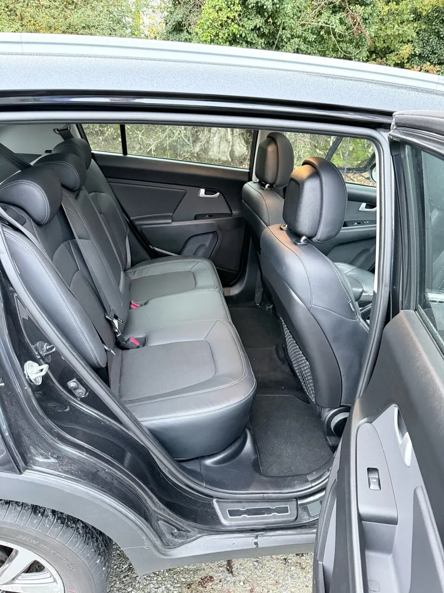 Kia Sportage High Spec - Image 4