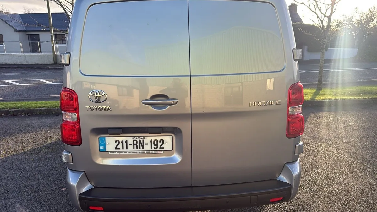 Toyota ProAce Van - Image 3