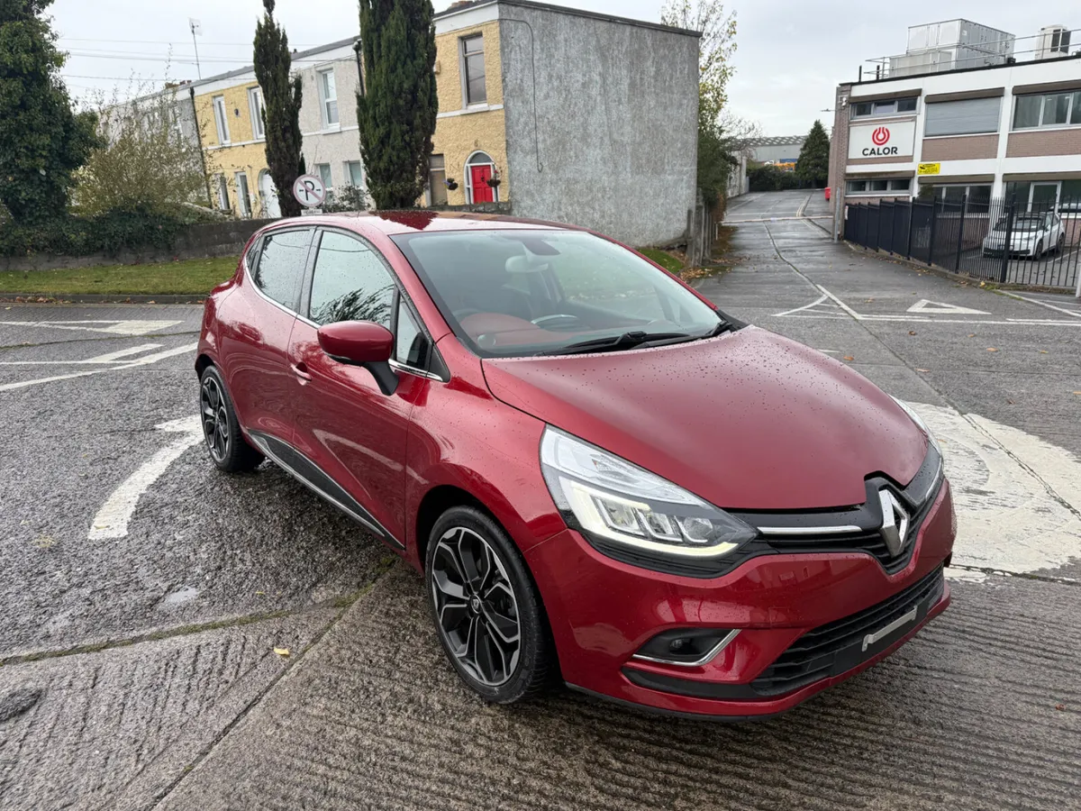 Renault Clio 2019 Auto 48,000 kms - Image 2