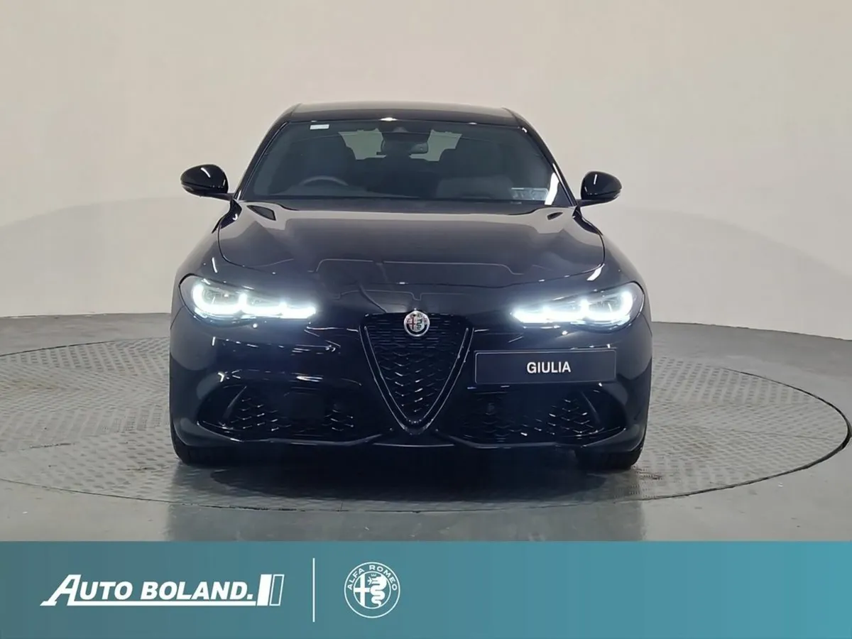 Alfa Romeo Giulia Giulia 2.0 280bhp Veloce - Image 4