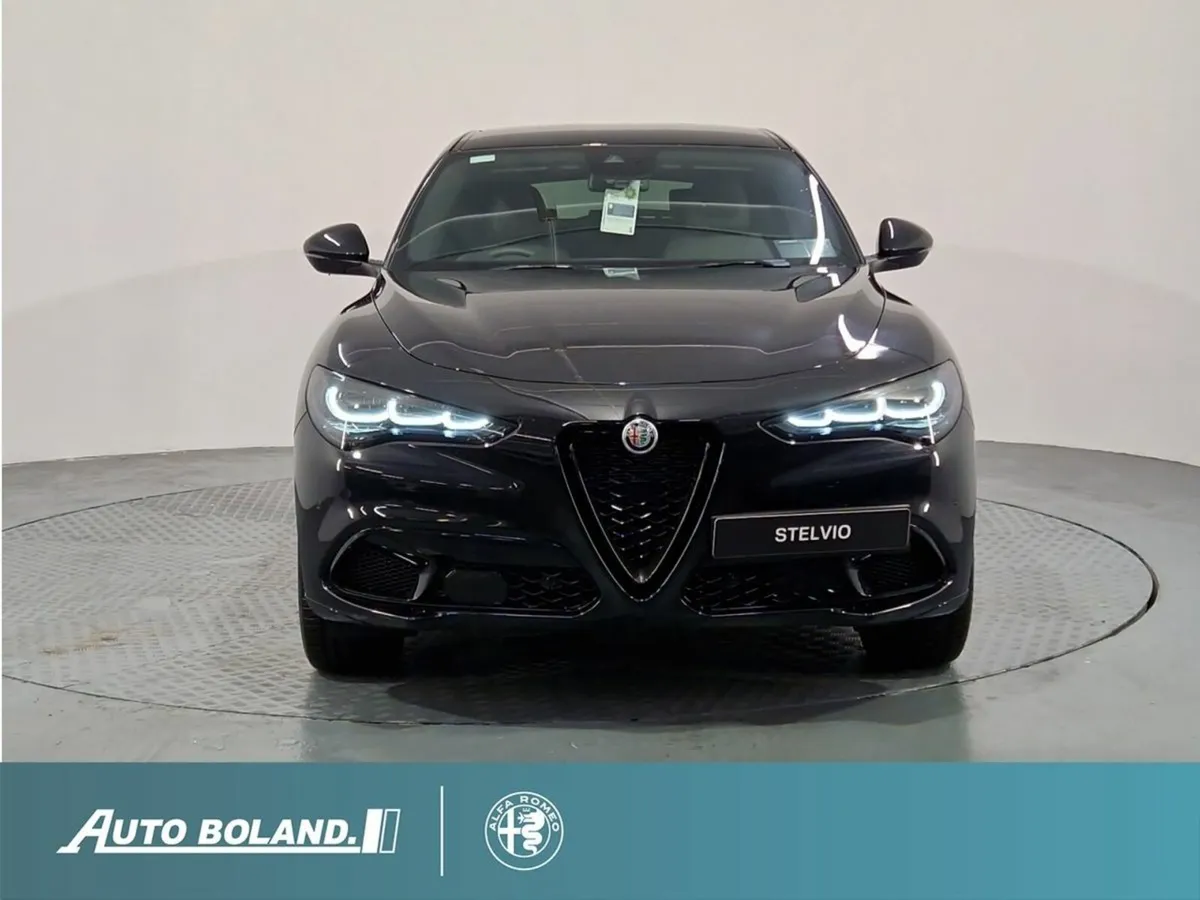 Alfa Romeo Stelvio 2.2 Diesel 210BHP Veloce - Image 2