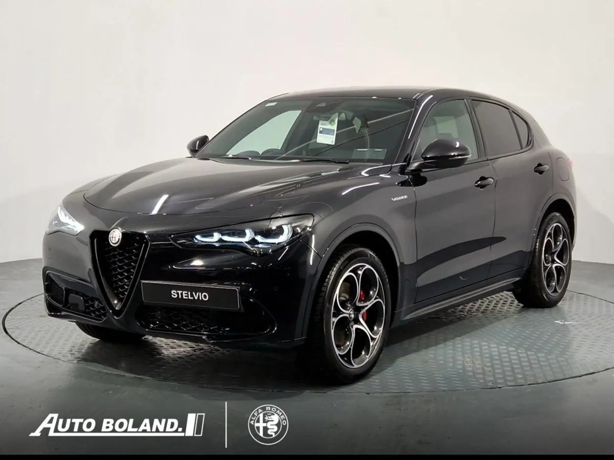 Alfa Romeo Stelvio 2.2 Diesel 210BHP Veloce - Image 3