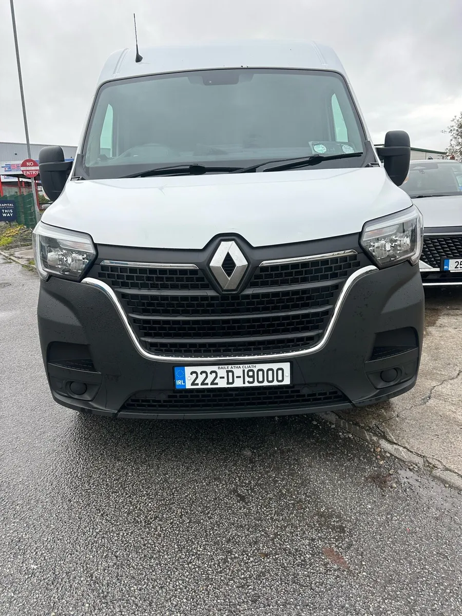 2022 renault master no vat - Image 3