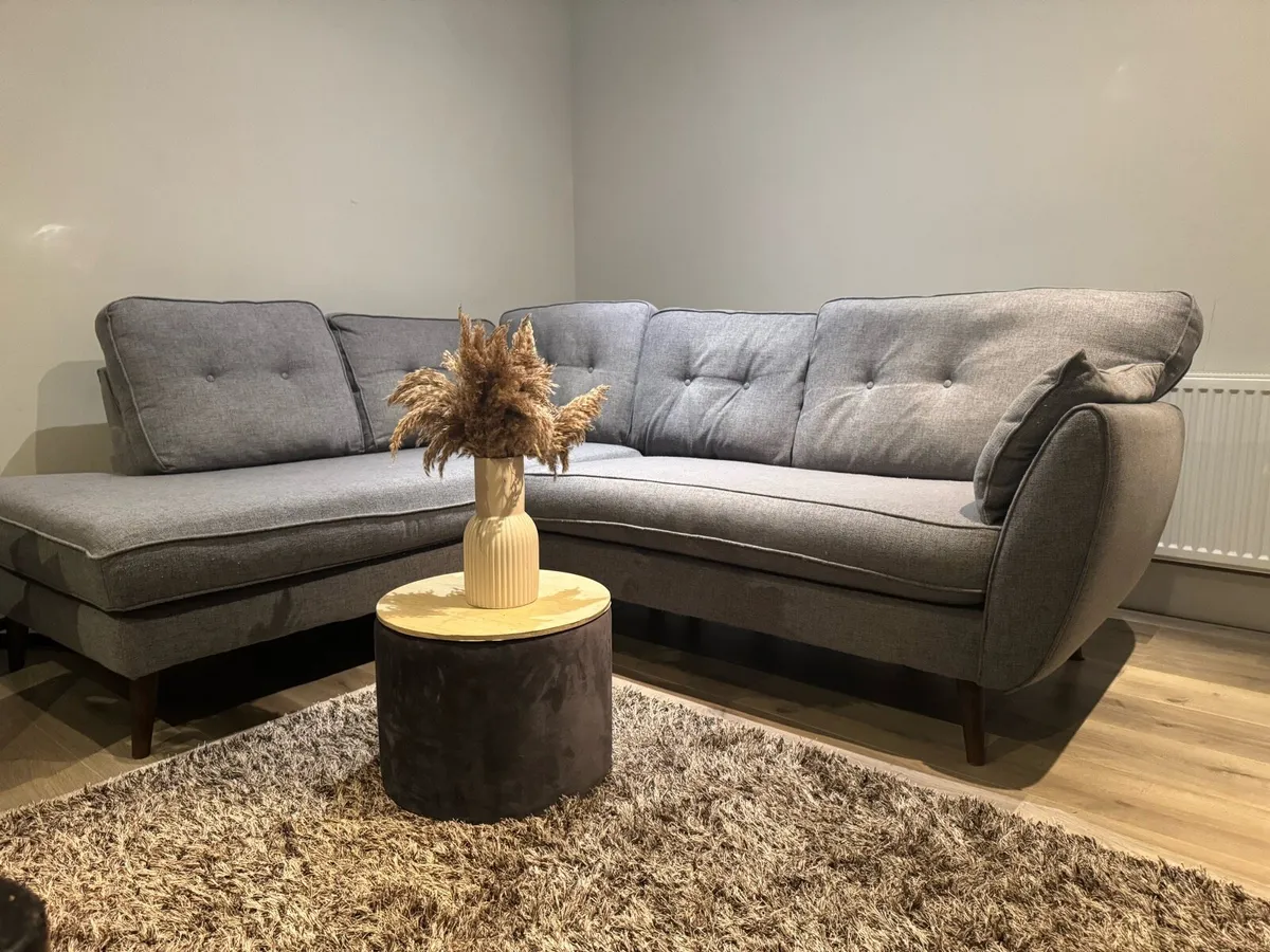 DFS fabric corner suite - Image 1